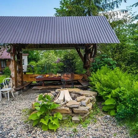 Z Widokiem Na Gory I Prywatny Z Zadaszona Altana - Grillem I Ogniskiem. Séjour chez l'habitant *