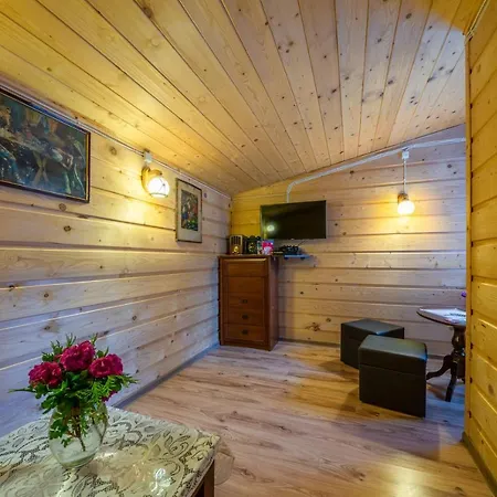 Z Widokiem Na Gory I Prywatny Z Zadaszona Altana - Grillem I Ogniskiem. Séjour chez l'habitant *