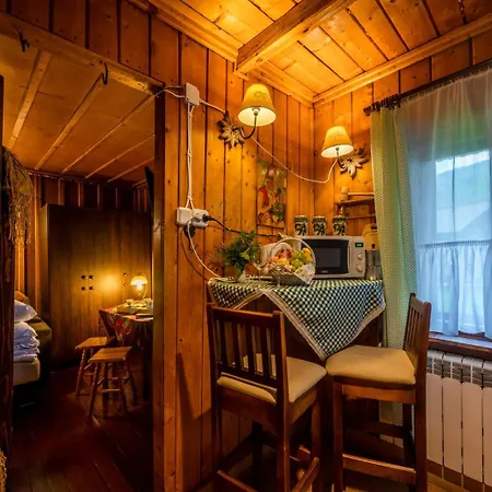 Homestay Z Widokiem Na Gory I Prywatny Z Zadaszona Altana - Grillem I Ogniskiem.